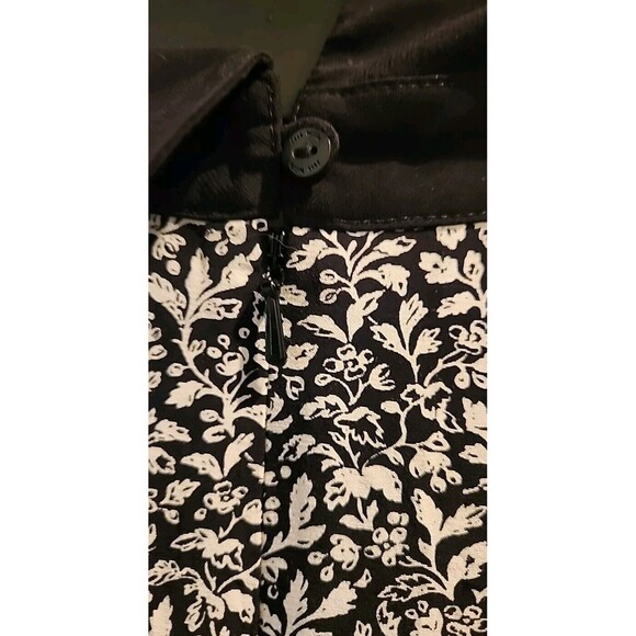 Jack Wills Skort Dress Shorts Womens Size 4 Black White Narrow Opening Front - Picture 3 of 10